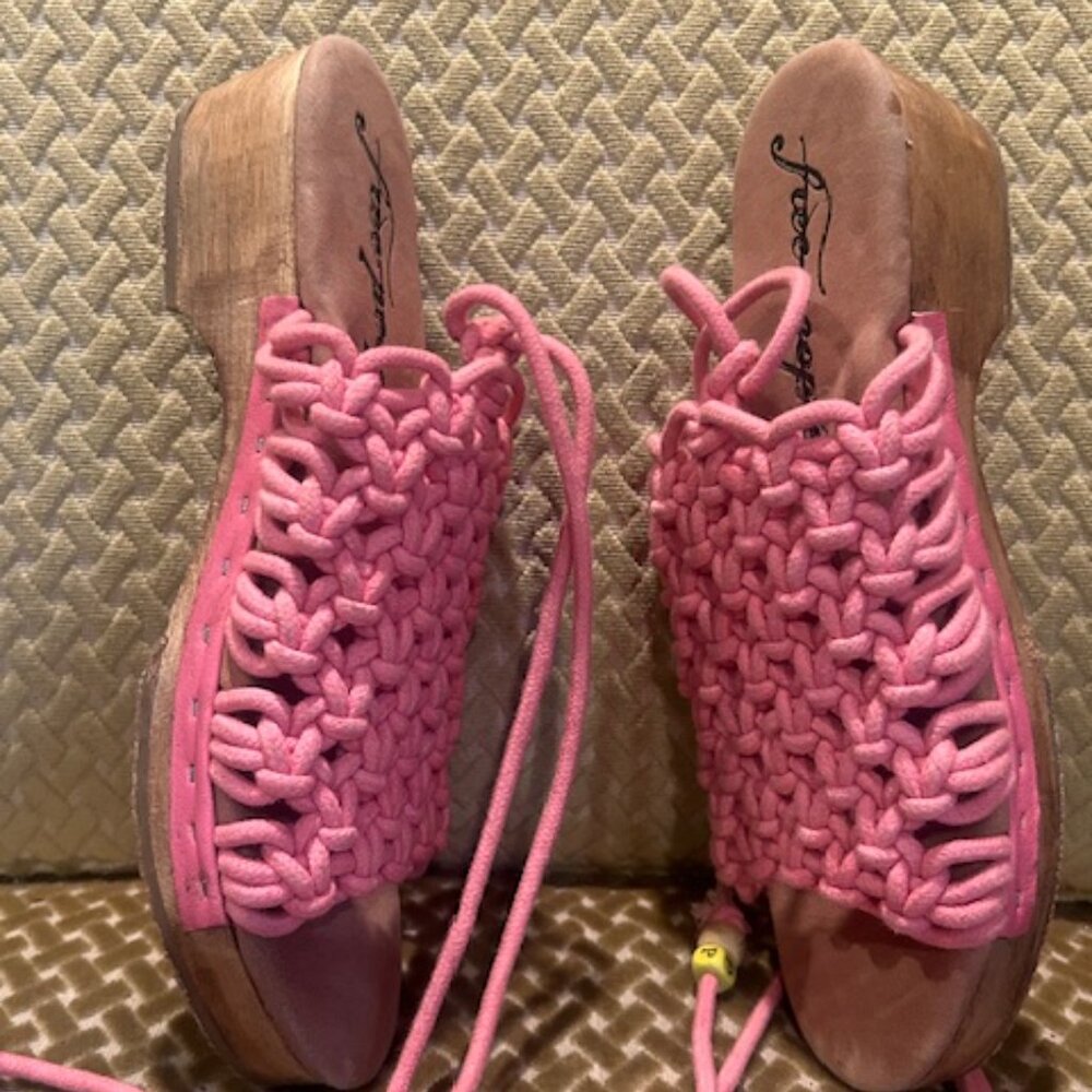 Free People Candy Pink Crochet Lace Up Wooden Heel Clogs NEW - Picture 13 of 16